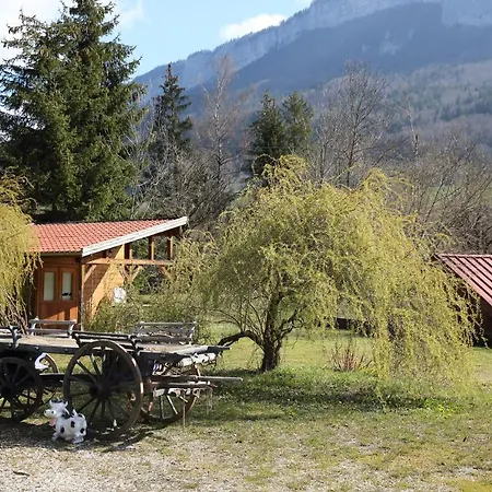 Chalet Du Camping La Porte St Martin Saint-Martin-en-Vercors Exterior photo